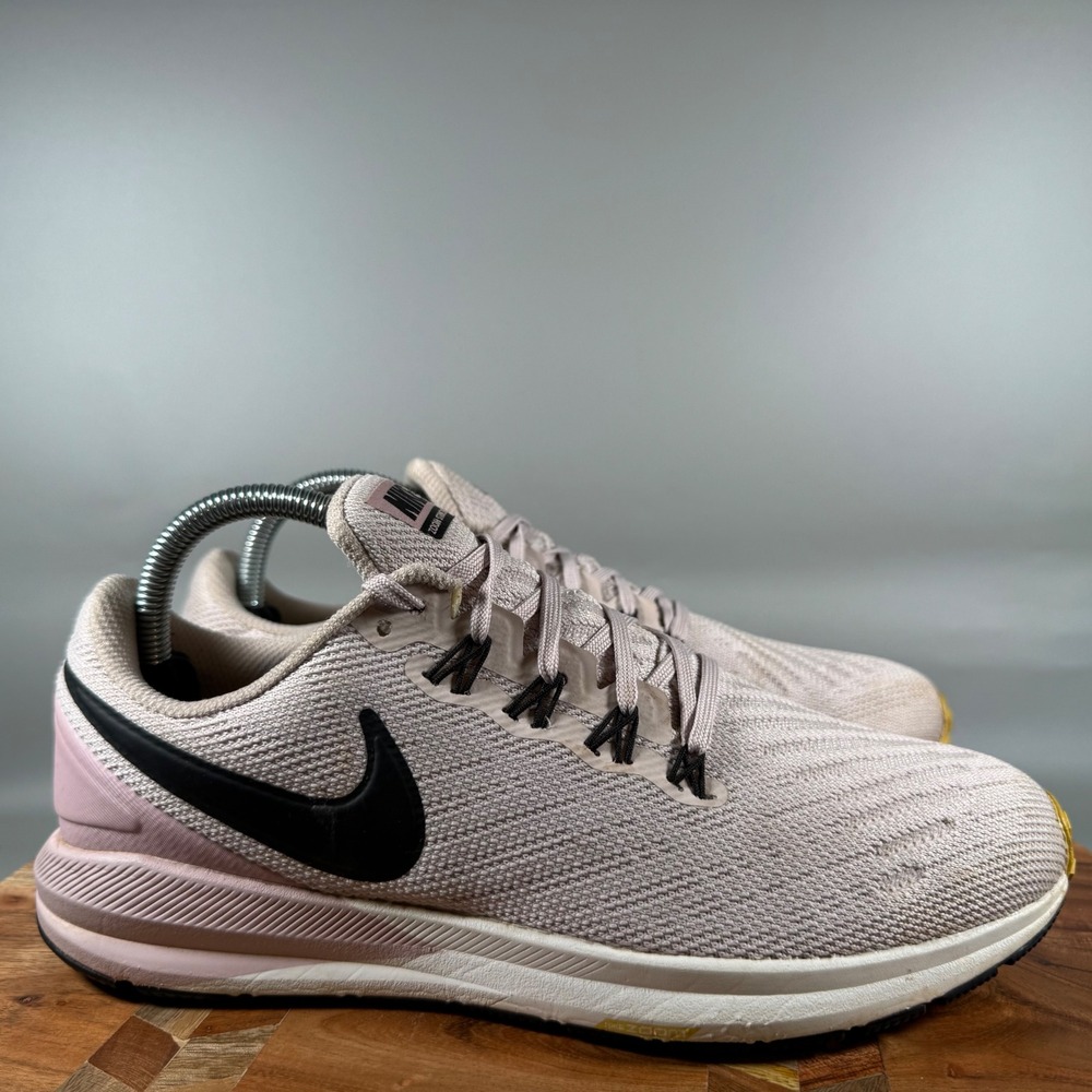 Nike Air Zoom‎ Structure 22 Women 9 Barely Rose Pink Running Shoes AA1640-009